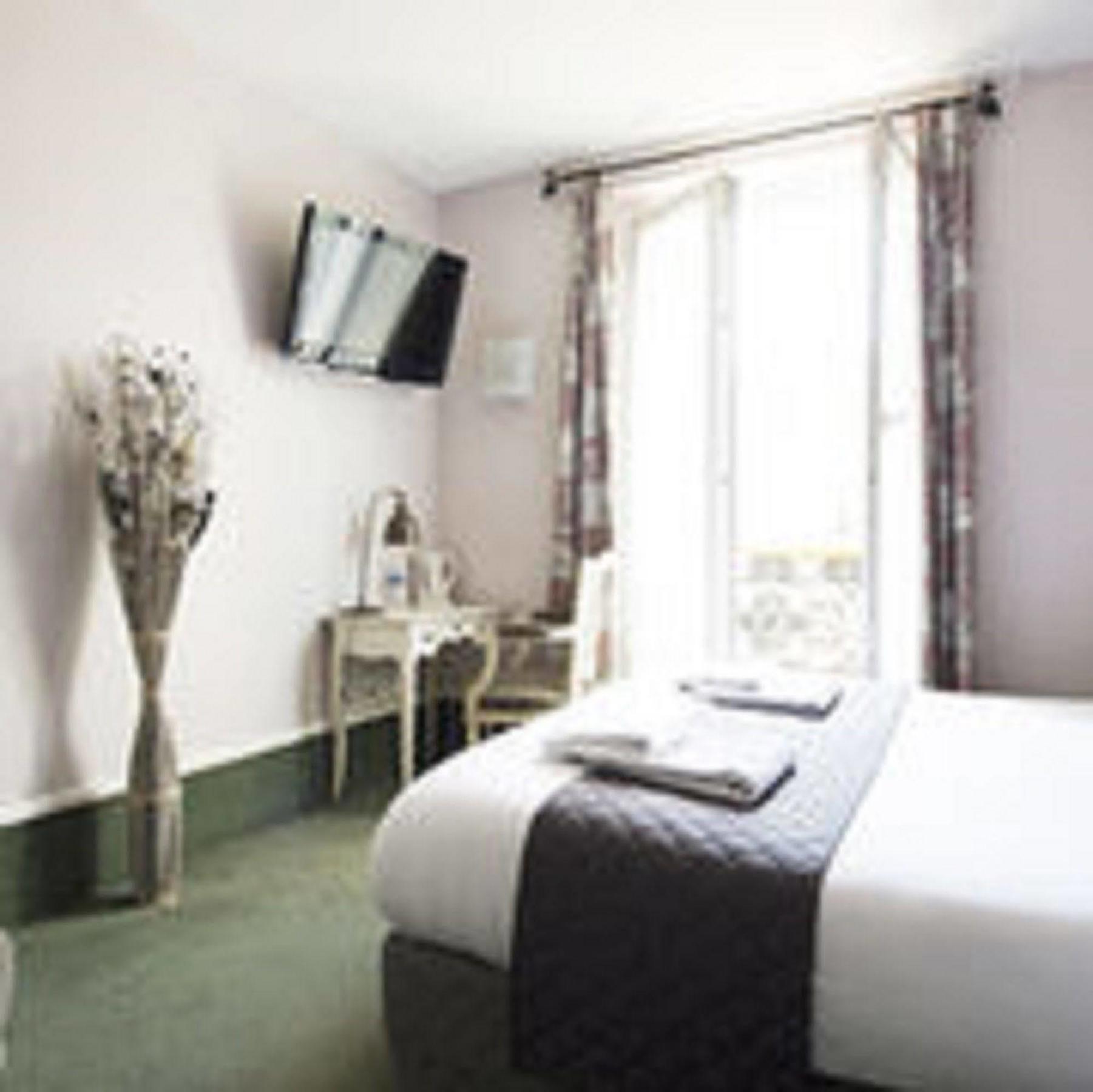 France Louvre Hotel Paris Exterior foto